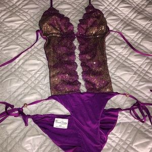 Beach Bunny Swimwear (Size M)